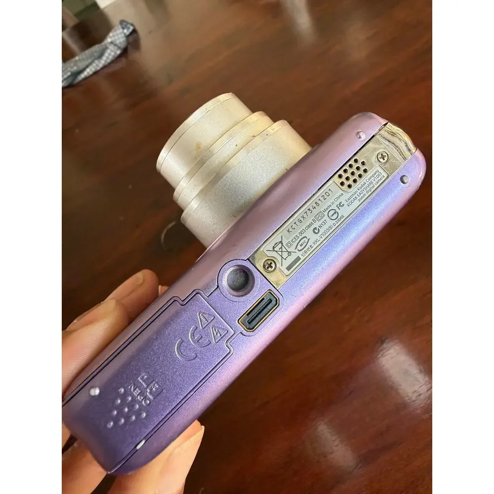 Kodak EasyShare V1003 Digital Camera purple 10MP 3X Optical Zoom Retinar Lens